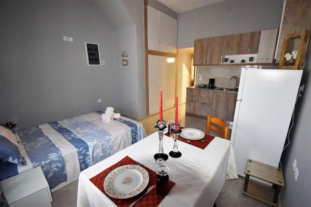 Moshovia Studio Κάρπαθος Στο Κέντρο Και Ήσυχα Villa Exteriör bild